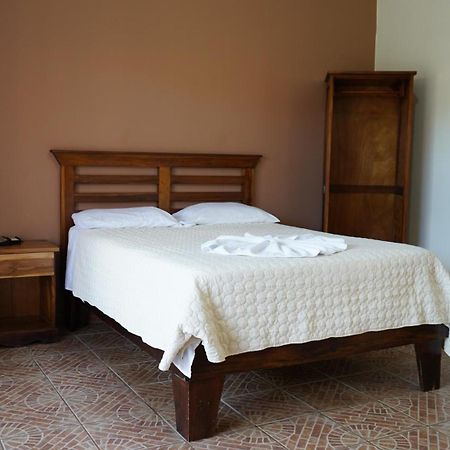Hotel Pacuare Siqurres Da Alegria Bagian luar foto